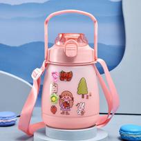Didelės talpos dvigubo gėrimo dvigubo naudojimo plastikinis puodelis vasarai vyrams ir moterims nešiojamas kūrybinis puodelis su šiaudeliu studentui su virvelės rankena didelio pilvo puodelis 1300ml raudona