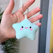 Šypsanti žvaigždė raktų pakabukas mergaitės papuošalai šventinė dovana Kawaii animacinis žvaigždės pliušinis lėlės žaislas mergaitės krepšio pakabukas raktų pakabukas gray