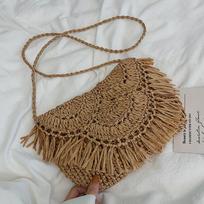 „Tassel“ šiaudinis krepšys moterims „Bohemian“ paplūdimio krepšys, austas mažas „crossbody“ krepšys Vasarinis tuščiaviduris pečių krepšys Moteriška rankinė 23*1*19cm ruda