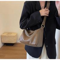 Retro Soft Leather Tote Bag for Women New Simple Versatile Large Capacity Single Shoulder Crossbody Bags Commute Handbags black