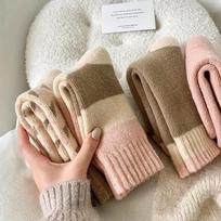 4 poros storesnių frotinių kojinių, šiltos ir patogios vidutinio ilgio, moteriškos kojinės ir pėdkelnės brown