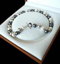 Raro enorme 12mm genuino Mar del Sur negro y blanco concha perla collar corazón cierre 18'' gray