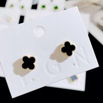 Paprasti temperamento universalūs keturių lapų dobilų auskarai Elegantiški moteriški auskarai Senjorams keliaujantys auskarai 10mm balta