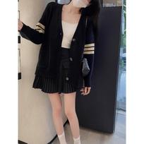 Black Lazy Style Sweater Jacket for Women Autumn and Winter New Comfortable College Style Contrasting Loose Knitted Cardigan One Size