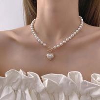 Korean Elegant Jewelry Pearl Necklace Ladies  Shell Heart Pendant 40CM brown