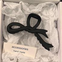 2023 Gradient Bowknot Shark Hair Clip - Acrylic Headdress for Women (Autumn/Winter)