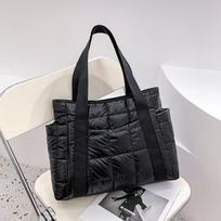 2024 Hit Winter Padded Design Duffel Bag for Women Big Totes Plaid Shoulder Bags Designer Nylon Shopper Handbags MIT 36cmx30cmx10cm juoda