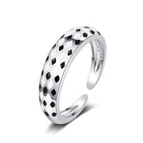 Šachmatų lenta Checkers žiedas Moteriškas asmenybės piršto aksesuaras Naujo stiliaus 925 svarų sterlingų sidabro žiedas Atviras dydis Moteriški papuošalai white