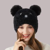 Žieminė moteriška megzta kepurė Meškiukas Kailis Kamuolys Pliušinė kepurė Ausų apsauga Šilta kepurė Rankovės dangtelis Skullies Beanies juoda