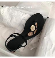 2024 Gold Chain Sandals Buckle Flip Flops Flat With Casual Roman 2024 Summer Open Toe sandals Small Heel Daily Sandalies for Women 35