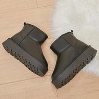 Women's Fuzzy Leather Snow Boots Anti-Slip Fur Fleece Lined Ankle Boots Winter Warm Chunky Platform Boots Comfortable Walking Booties Shoes for Women 34