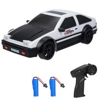 Nuotolinio valdymo automobilis, 2,4 GHz 1:24 mastelio 4WD drifto automobilis su LED žibintais, lenktyninėmis padangomis ir 3 2 battery raudona