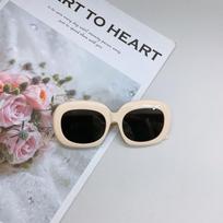 Vintage Summer Hong Kong Style Children'S Sunglasses Ins Wind Oval Sunglasses Boys And Girls Sunshade Glasses Sunglasses Tide smėlis