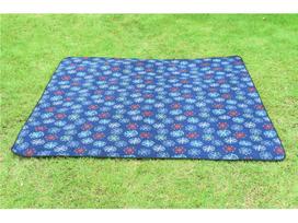 Atsparus vandeniui lauko kempingo dvipusis aksominis iškylų kilimėlis su aliuminio folija 150x100CM with Handle Cover