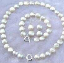 NEW   White Coin Pearl Necklace Bracelet Earring Set 18  7.5