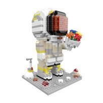Lighting Alone on The Moon  Astronaut  Astronaut   Small Particle Building Blocks  Difficult Assembly of Children's Educational Toys 20.5*18cm