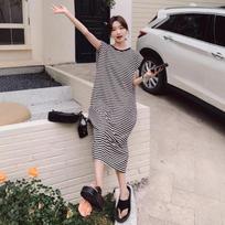 Women's Lazy Round Neck Sleeveless Striped Dress Summer Casual Loose Look Slim Slit Vest Dress M juoda/balta