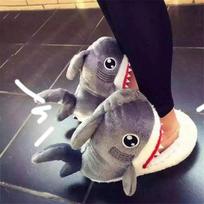 2024 Winter Slippers Women and Men Fashion Shark Slipper Cotton Warm Indoor slippers Lovely Cartoon Women Slippers Unise 899 4