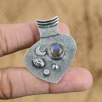 Mothers day Deal 925 Silver Round Natural Labradorite Artisan Pendant Jewelry