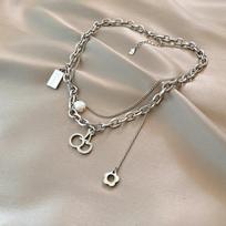 Hip Hop Simple Necklace For Girl Pearl Letter Square Pendant Clavicle Chain Multilayer Choker Women Party Fashion Unique Jewelry gray