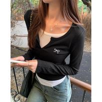 American fake two-piece V-neck long-sleeved T-shirt for women in 2024 with embroidery design, slimming and slimming inner layering shirt top S