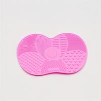Silicone Scrub Pad with Suction Cup - Multicolor Makeup Brush Cleaner Mat, Portable Beauty Tool for Efficient Daily Cleaning pink