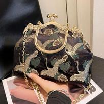Embroidered Crystal Shoulder Bags for Women Clutch Bag Gold and Silver High Quality Messenger Bags Fashion