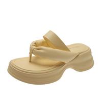 Fashion Korean Version Design Moving Herringbone Slippers 2024 Summer New Daily Versatile Increase Simple and Comfortable Women's Shoes 35 geltona