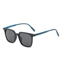 non-polarized Men Trendy Large Frame Fashion Sunglasses with Blue Wood Grain - Stylish & Durable for Daily Wear, Driving, and Outdoor Activities juoda/mėlyna