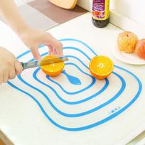 Skaidri matinė neslystanti plastikinė pjaustymo lenta virtuvei ir buities reikmėms Small
