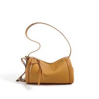 Head Layer Cowhide Lychee Pattern Togo Genuine Leather Pillow Bag Women's Contrasting Color Single Shoulder Crossbody Commuting Bag Casual Armpit Bag 26x13x14cm ruda