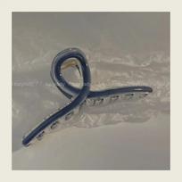 2025 New Summer Shark Hair Clip - Refreshing Oil Drop Style, Solid Color, Stylish & Practical Hair Accessory