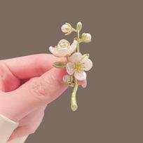 Women Vintage Accessories Plant Jasmine Flower Brooch Exquisite Clothing Collar Brooches