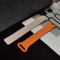 Magnetic Loop Wirstband for Mi Band 8 Strap Silicone Sport Watchband for Xiaomi Mi Band 8 NFC Correa Bracelet Metal Interface for Miband 8 rožinė/oranžinė