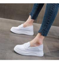 Lazy loafers women's 2024 autumn shock absorption soft leather thick sole inner height increase one pedal two wear white leather shoes single shoes 35 balta