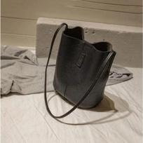 New Tide Solid Oil PU Material Small Fairy Bag Bucket Bag Casual Wild Single Shoulder Ladies Crossbody Messenger Bag 22x17x25cm