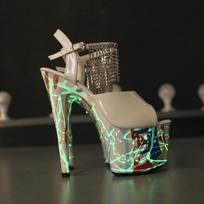 Moteriški stileto batai Žuvies burnos lakinės odos fluorescencinės sagties madingi sandalai 181 serija 16,5 cm kulnas 7 cm platforma LFD 43 juoda