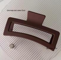 Extra-Large 12CM Shark Hair Clip for Volume and Secure Hold