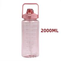 2 litrų šiaudinis plastikinis vandens butelis Didelis nešiojamasis kelioninis butelis Sportinis kūno rengybos puodelis Didelės vertės didelis riebalų puodelis suaugusiems, universalus rožinė