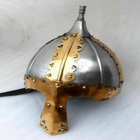 Viduramžių Helovinas Viduramžių plieno vikingų nosies šalmas, kaltas rankomis gray