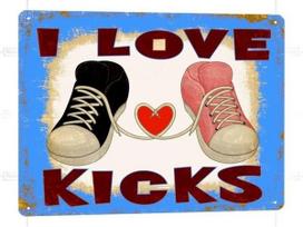 Artistic tinplate painting Tennis shoes funny Metal sign i LOVE KIS kids room vintage style wall decor art 20x30cm