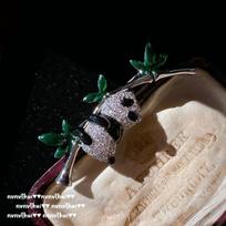 Mojito Frost Butterfly Brooch Sotheby's 18K Gold Plated Hand Set Zircon Withered Leaf Brooch black