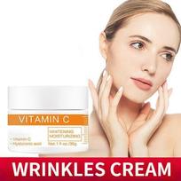 Kremas su vitaminu C šviesina odos atspalvį, išblukina smulkias raukšleles, sutraukia poras, drėkina tinginio veido kremą 5G beige
