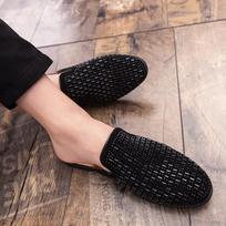 Madingi vyriški klumpės šlepetės kalnų krištolo prabangūs pusbačiai vyrams Laisvalaikio batai madingi Mokasinai zapatillas hombre sapato socialinė avalynė vyriška 38 juoda