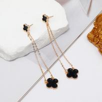 Temperament Four-Leaf Clover Earrings Tide Senior Sense Of Light Luxury Net Red Long Tassel Earrings Female Earrings juoda