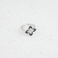 Fashion Four-Leaf Clover Ring Female Delicate Niche High-Level Sense Of Opening Adjustable Ring Zirconia Light Luxury Finger Ring