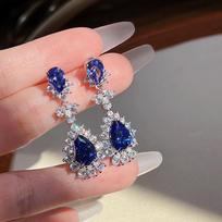 Huitan Gorgeous Blue Waterdrop CZ Dangle Earrings for Women Noble Bridal Wedding Earrings Luxury Fashion Female Jewelry Party beige