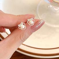 All-body Temperament Bow Tie Pearl Mickey Earrings for Women's Ear Piercing Ear Bone Nails Sweet and Cute Earrings