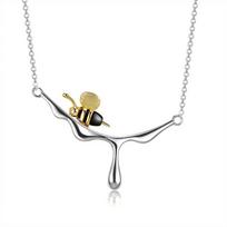 Creative bee water drop irregular necklace personalized women's pendant niche unique design ins chain white