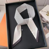 Madingas siauras šilkinis šalikas moterims, madingi plaukų kaspinai, galvos juostos, bandana, moteriška rankinė, riešo apvyniojimas, kaklaskarė, foulard, kaklaraiščiai